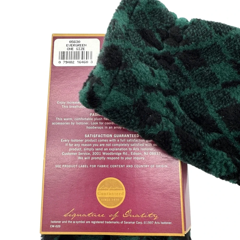 Isotoner Fleece Mittens One Size Evergreen Green Black Argyle Plush VTG 90s NEW - Picture 4 of 9